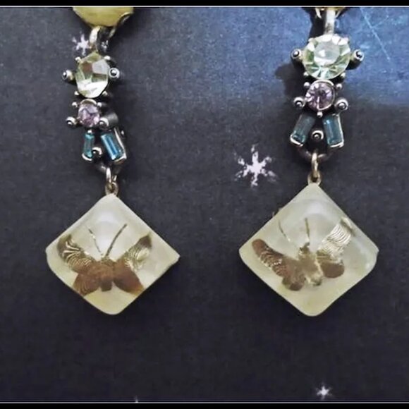 Vintage Butterfly Dangle Earrings Made With Lucite, One of a Kind - Picture 3 of 9